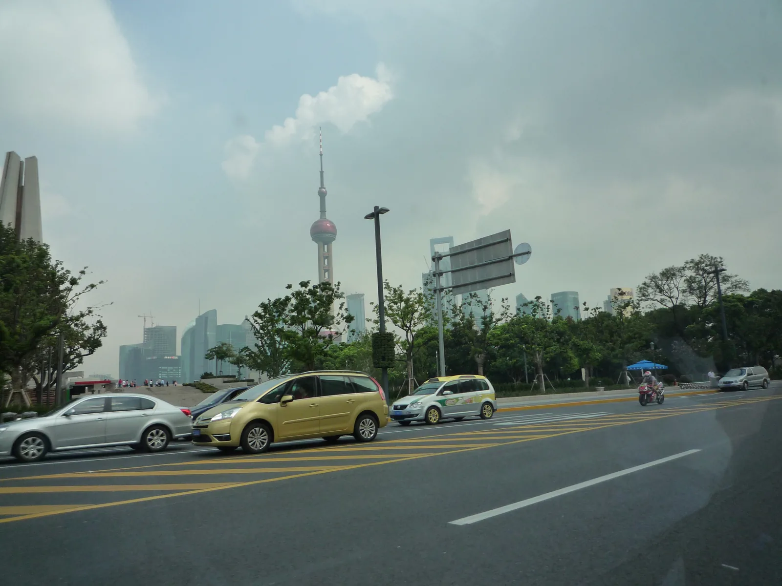 2010年の中国出張で車窓から見た都市の風景